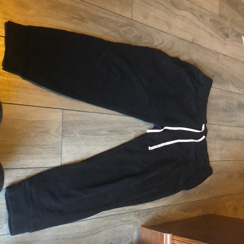 Black sweat pants